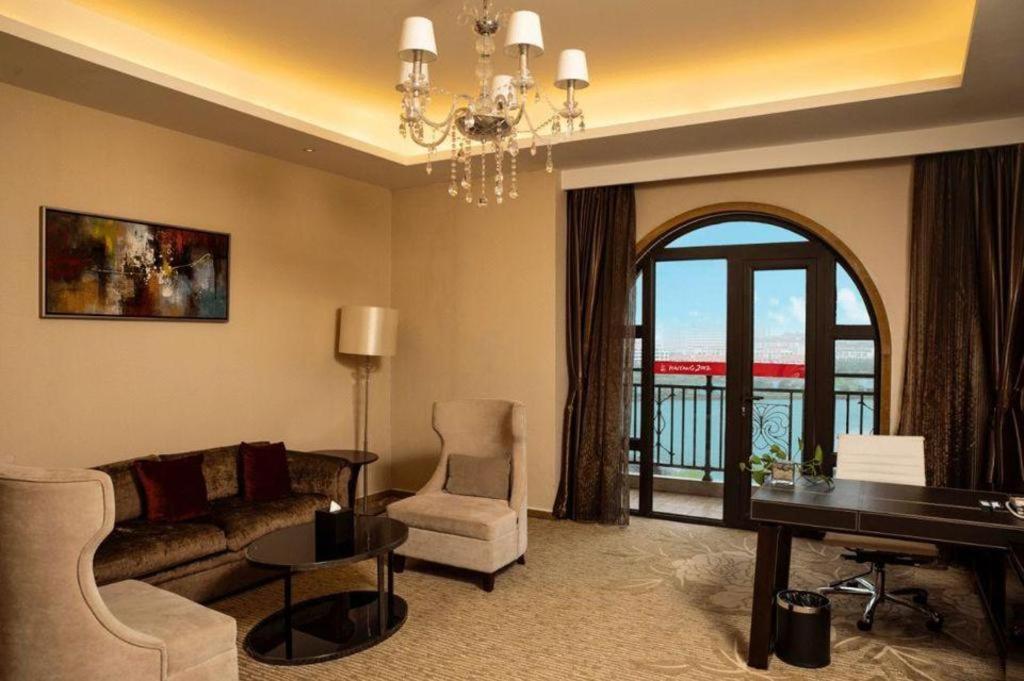 Haiyang Shenglong Jianguo Hotel Fengcheng  Luaran gambar